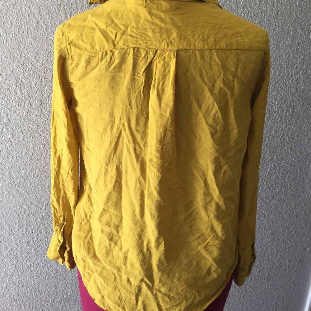 Silk button down - Picture 2 of 4